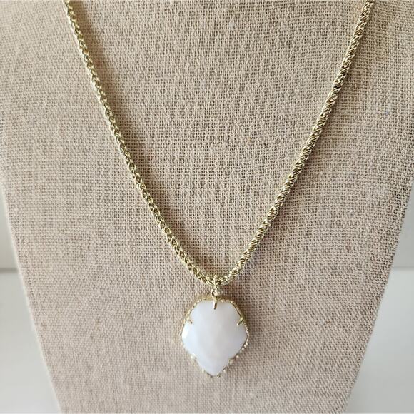 KENDRA SCOTT CORLEY WHITE AND GOLD NECKLACE - Picture 2 of 8